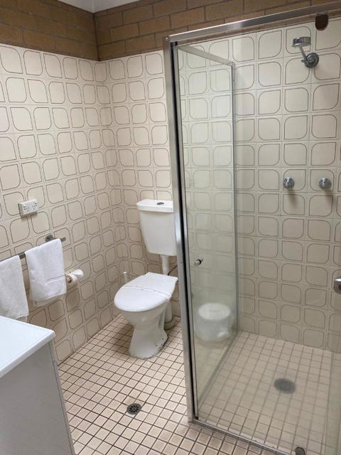 Alexander Motor Inn - Australia Accommodation 4