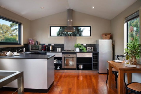 Alofi - Australia Accommodation 3