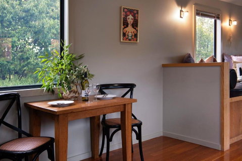 Alofi - Australia Accommodation 4
