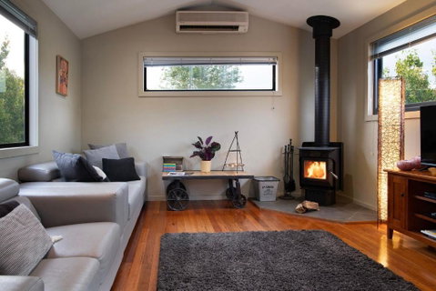 Alofi - Australia Accommodation 1