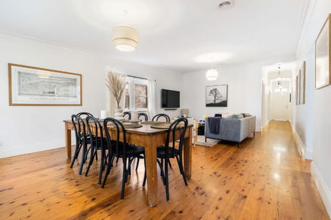 Ambrose On Byng - Central Location - Australia Accommodation 0