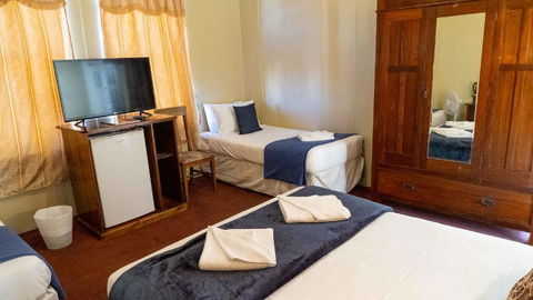 Anchorage Seafront Hotel - Australia Accommodation 4