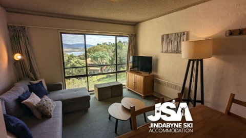Alpine Mountain View Kirwan 9 - Australia Accommodation 2