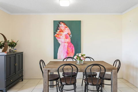 Albion Convenient Hideaway With Parking & Balcony - Australia Accommodation 3