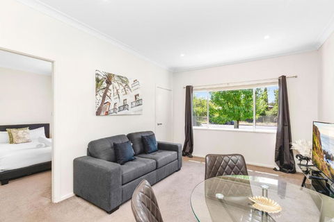 Altus Wagga Apartments - Australia Accommodation 4