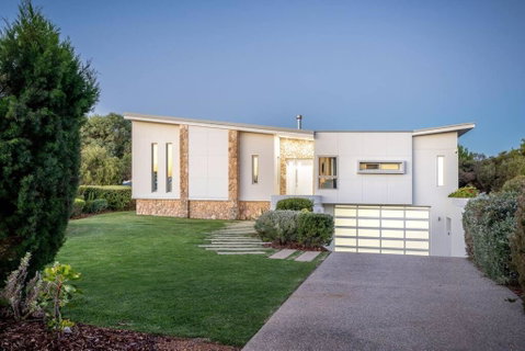 Apricus I Private Properties - Australia Accommodation 1