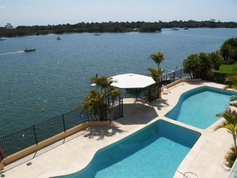 Aqua Linea 6 Noosa Parade 82 - Australia Accommodation 1