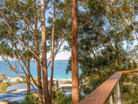 Aqua Pure At Hyams Beach - Australia Accommodation 1
