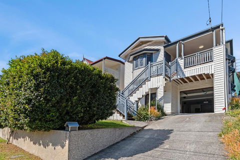 Artistic Queenslander With Park Views - Near City! - Australia Accommodation 1