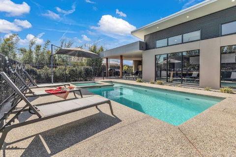 At Winbi- Echuca Holiday Homes - Australia Accommodation 2