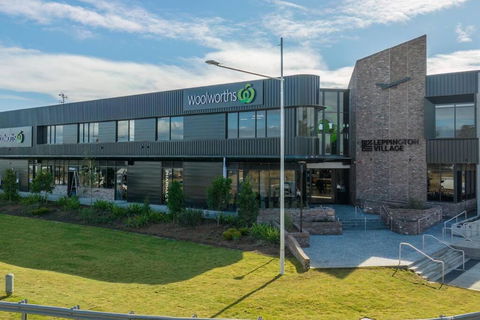 Austral Spacious Large 5 Br Home With Central AC - Australia Accommodation 1