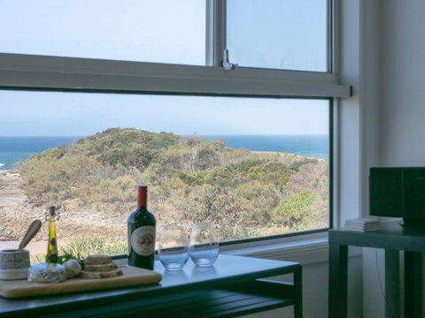 Avalon 3 - Australia Accommodation 2
