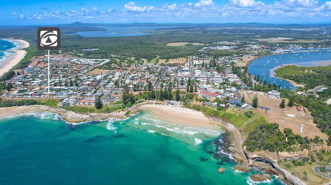 Avalon 4 - Australia Accommodation 1