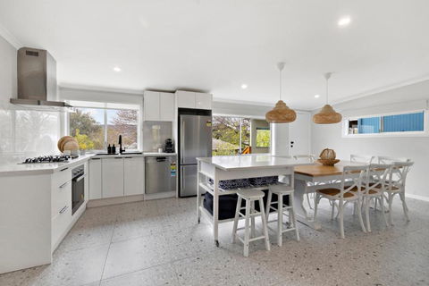 Avenue Delight - Australia Accommodation 4