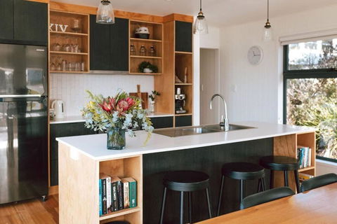 B E A C H H O U S E X I V - Australia Accommodation 2
