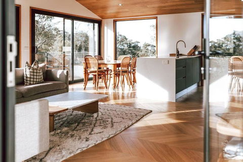 B E R T I E - Central Bicheno - Australia Accommodation 0