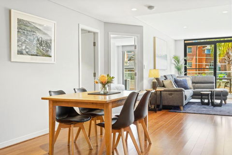 B208S - The Waverton Escape - Australia Accommodation 2