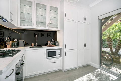 BALO1 - The Esplanade - Mosman - Australia Accommodation 2