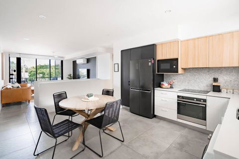 BARRA Coolum Beach Family Escape 5 Min To Waves - Australia Accommodation 1