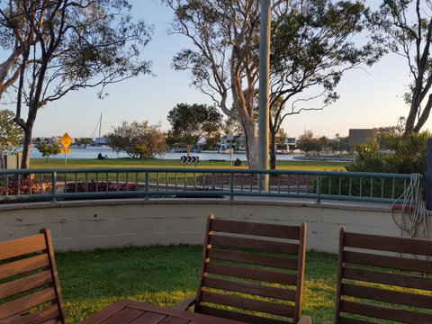 Excellsior Apartments - Australia Accommodation 28