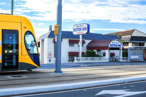 Southport Motel & Apartments - Australia Accommodation 1