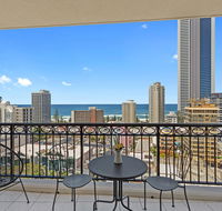 Chevron Renaissance Ocean View - Australia Accommodation