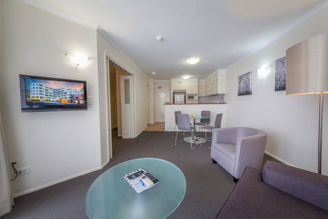 West End Central Apartments - Australia Accommodation 24