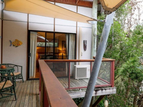 Five Bimba (Tractor House) - Australia Accommodation 16