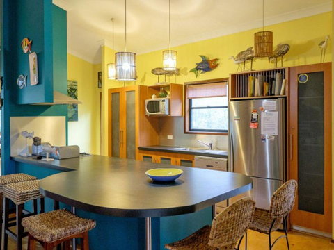 Five Bimba (Tractor House) - Australia Accommodation 4