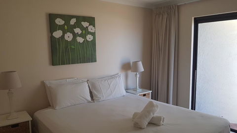 Mykonos Apartments - Australia Accommodation 7