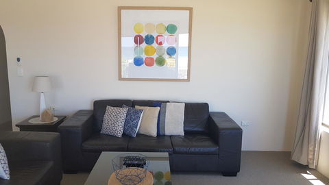 Mykonos Apartments - Australia Accommodation 9