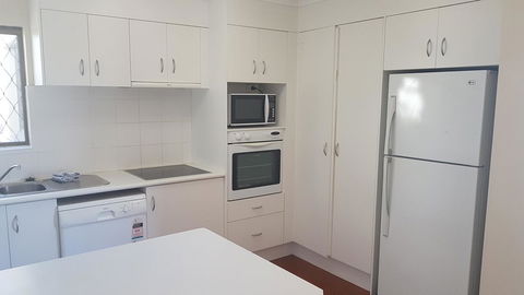 Mykonos Apartments - Australia Accommodation 5