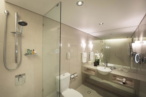 Hilton Cairns - Australia Accommodation 16