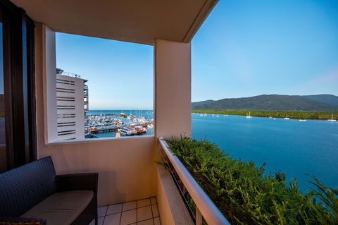 Hilton Cairns - Australia Accommodation 30