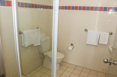 Salisbury Hotel Motel - Australia Accommodation 21