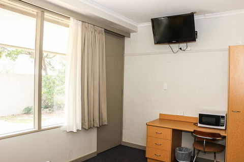 Salisbury Hotel Motel - Australia Accommodation 19