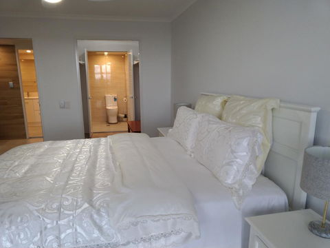Silverton Apartment Resort Surfers Paradise - Australia Accommodation 13