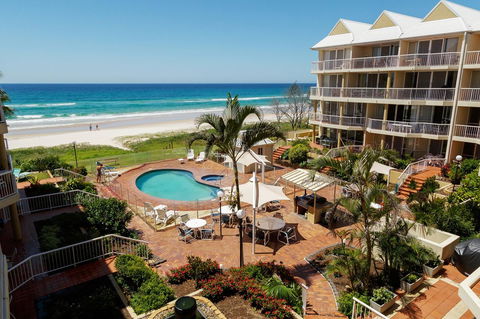 Crystal Beachfront Apartments - Australia Accommodation 33