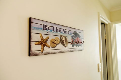 Crystal Beachfront Apartments - Australia Accommodation 20