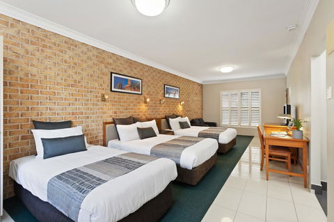 Coopers Colonial Motel - Australia Accommodation 9