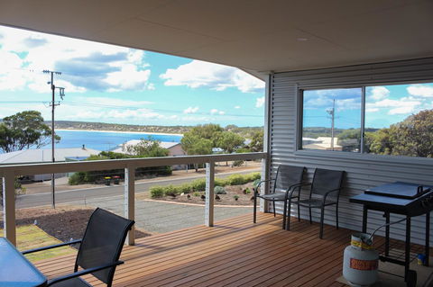 Bayview House - Australia Accommodation 12