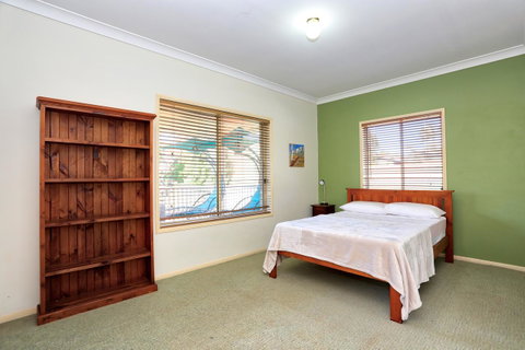 Waterfront At White Patch - Australia Accommodation 38