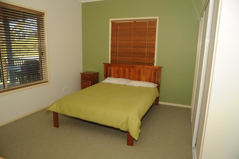 Waterfront At White Patch - Australia Accommodation 18
