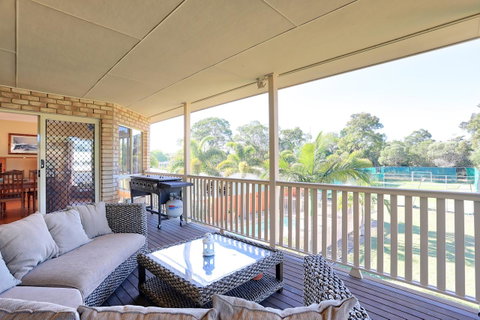 Waterfront At White Patch - Australia Accommodation 35