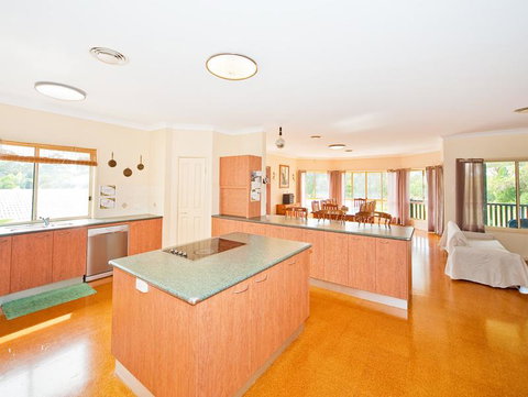 Waterfront At White Patch - Australia Accommodation 14