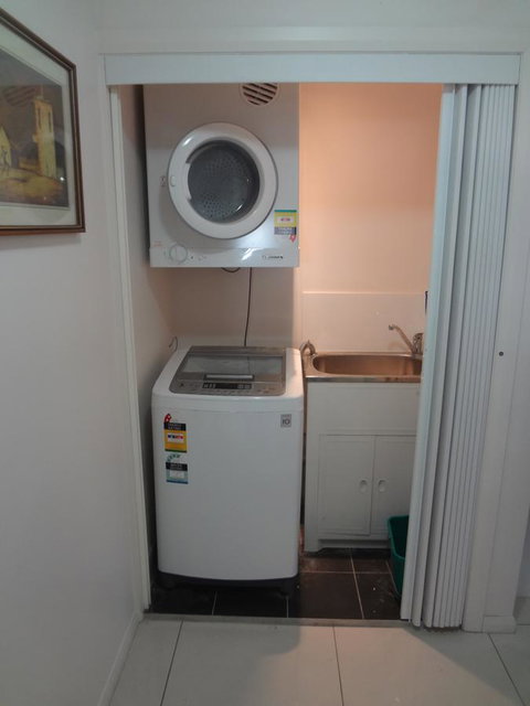 Keith's Sister - Australia Accommodation 34