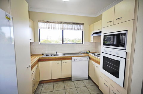 Sands Court On Boyd - Australia Accommodation 7