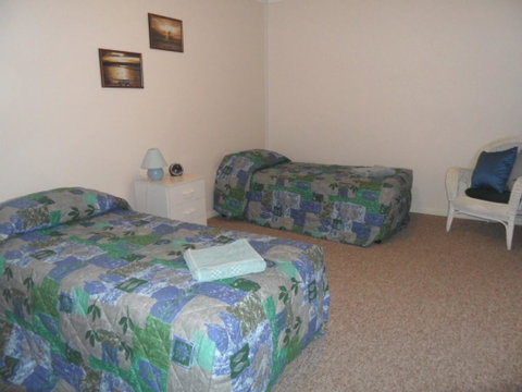 Sylvan Beach Resort - Australia Accommodation 32