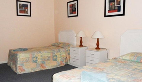 Sylvan Beach Resort - Australia Accommodation 17