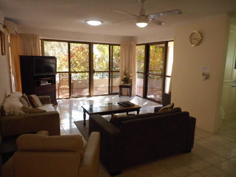 Placid Waters Holiday Apartments - Australia Accommodation 13